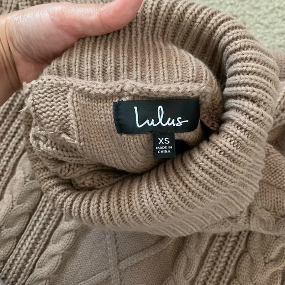 Lulus chunky cable knit turtleneck neutral sweater dress brown/tan XS - Picture 3 of 6